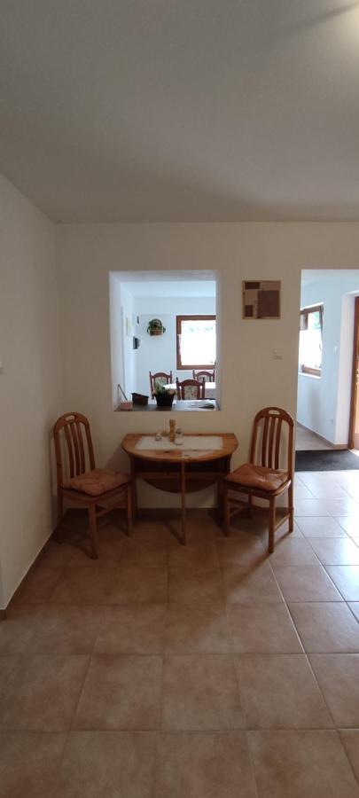 Andrea Vendeghaz Villa Egerszolat Exteriör bild